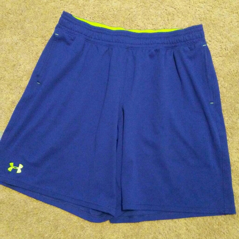 Men's under armour shorts size XL